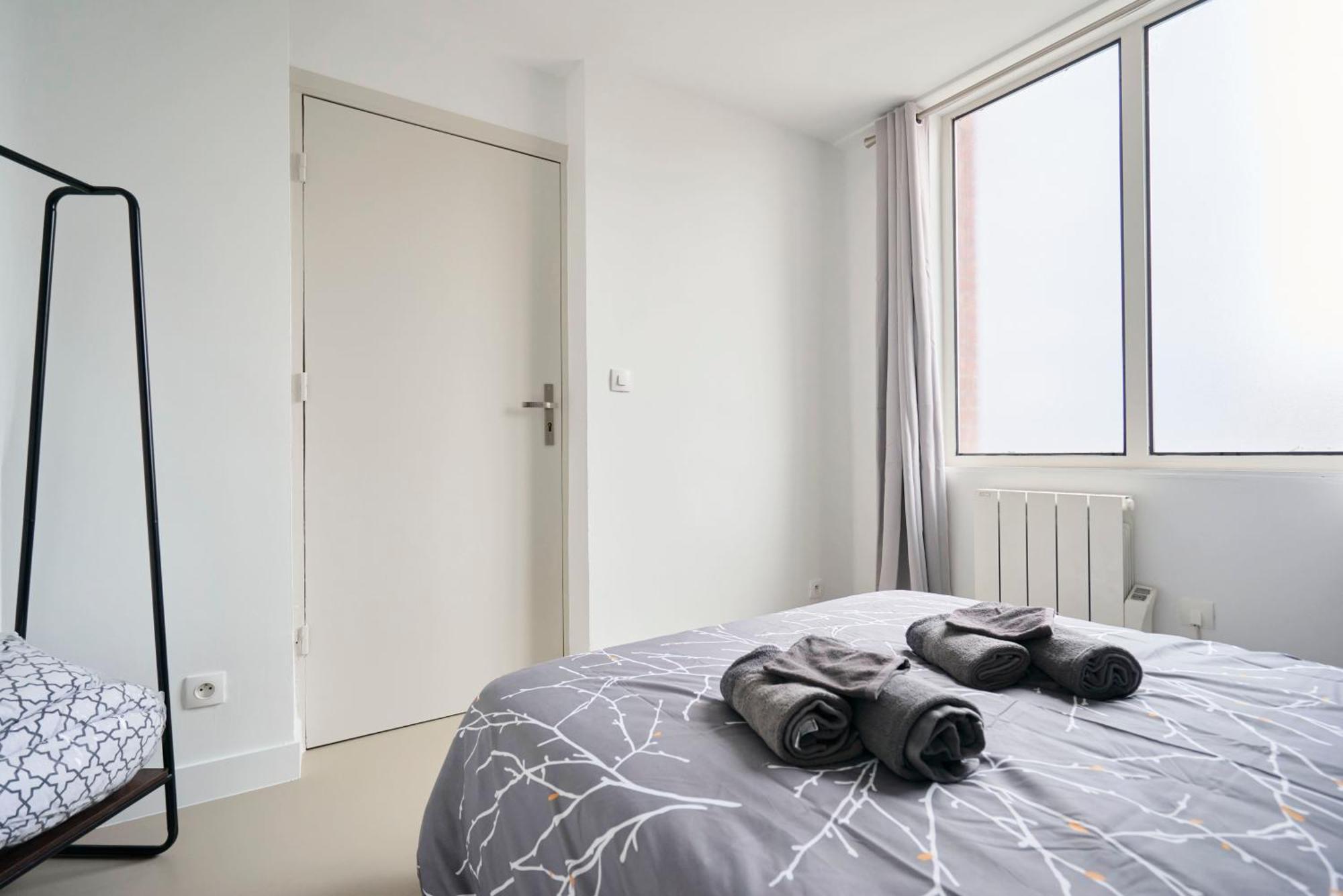 Locationstourcoing - Le Dron Apartment Exterior photo